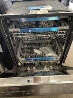 Top Control Smart Wi-Fi Enabled Dishwasher with QuadWash™ and TrueSteam® - Image 2