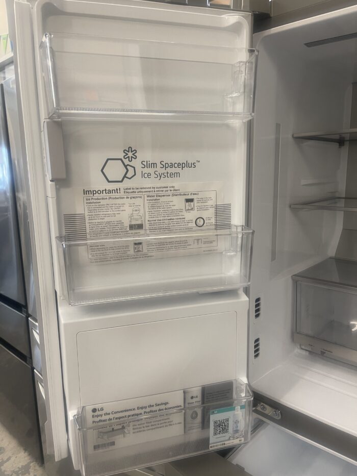 LG 23 cu. ft. Smart French Door Refrigerator InstaView, Door-In-Door & Craft Ice, PrintProof Stainless Steel, Counter Depth - Image 3
