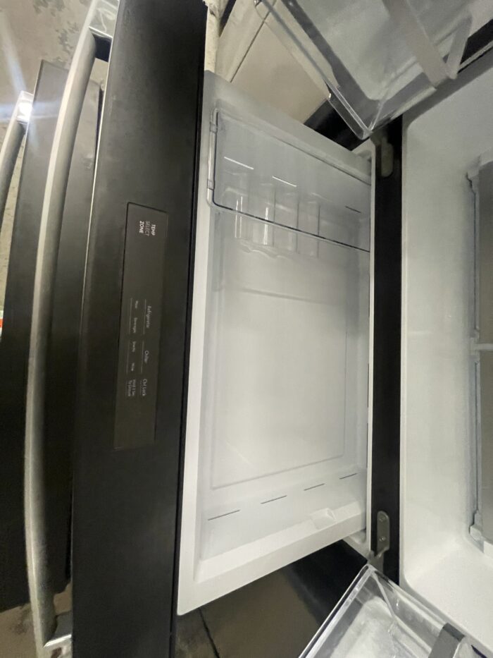 GE Profile 28.7 cu. ft. 4-Door French Door Refrigerator in Stainless Steel with Dual-Dispense Autofill Pitcher - Image 4