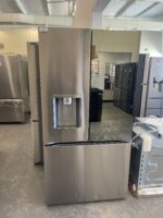 LG 26 cu. ft. Counter-Depth MAX French Door Refrigerator w/ Mirrored Instaview & 4 types of ice, PrintProof Stainless Steel