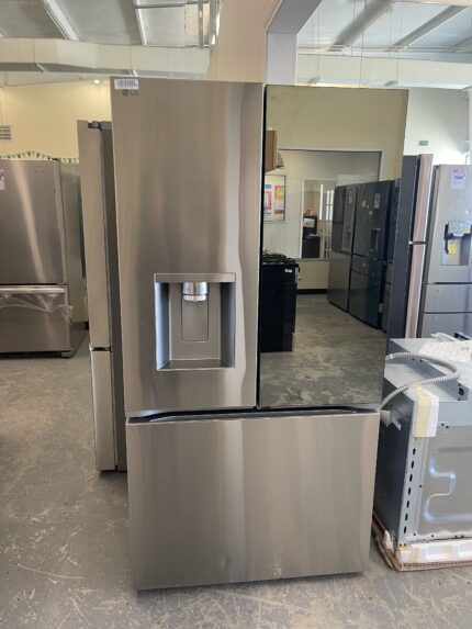 LG 26 cu. ft. Counter-Depth MAX French Door Refrigerator w/ Mirrored Instaview & 4 types of ice, PrintProof Stainless Steel
