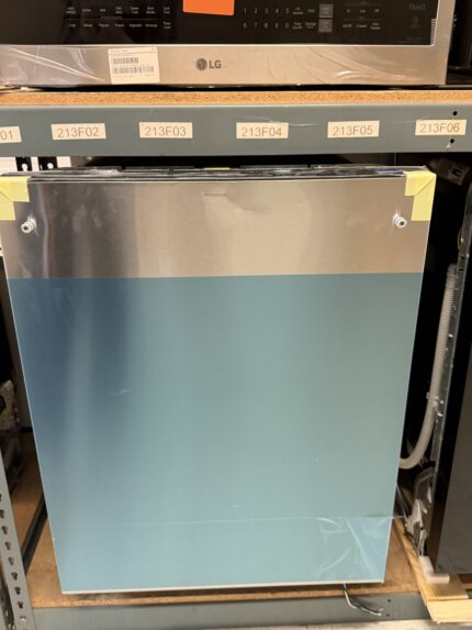 GE Profile PDT720SYZFS is a 24-inch ENERGY STAR® Built-In Dishwasher with a fingerprint-resistant stainless steel finish and stainless steel interior.